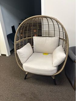 Outdoor furniture/egg chair