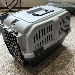 hard shell small pet carrier
