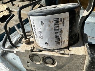 2009-12 Ford Escape Hybrid Genuine ABS Control Module