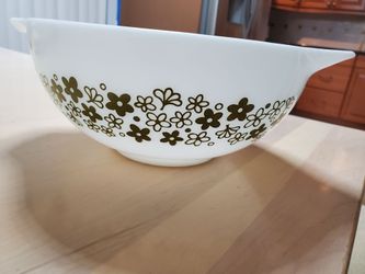 Vintage Pyrex Spring Blossom Green 443 Cinderella Bowl with 475-C Clear Lid 2.5 Qt"