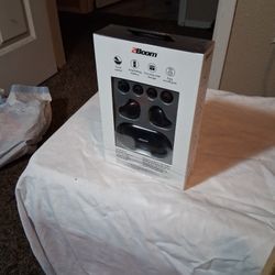 Vibe air. To boom. Black?