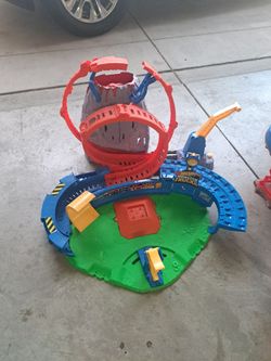 Hot wheel moster truck set