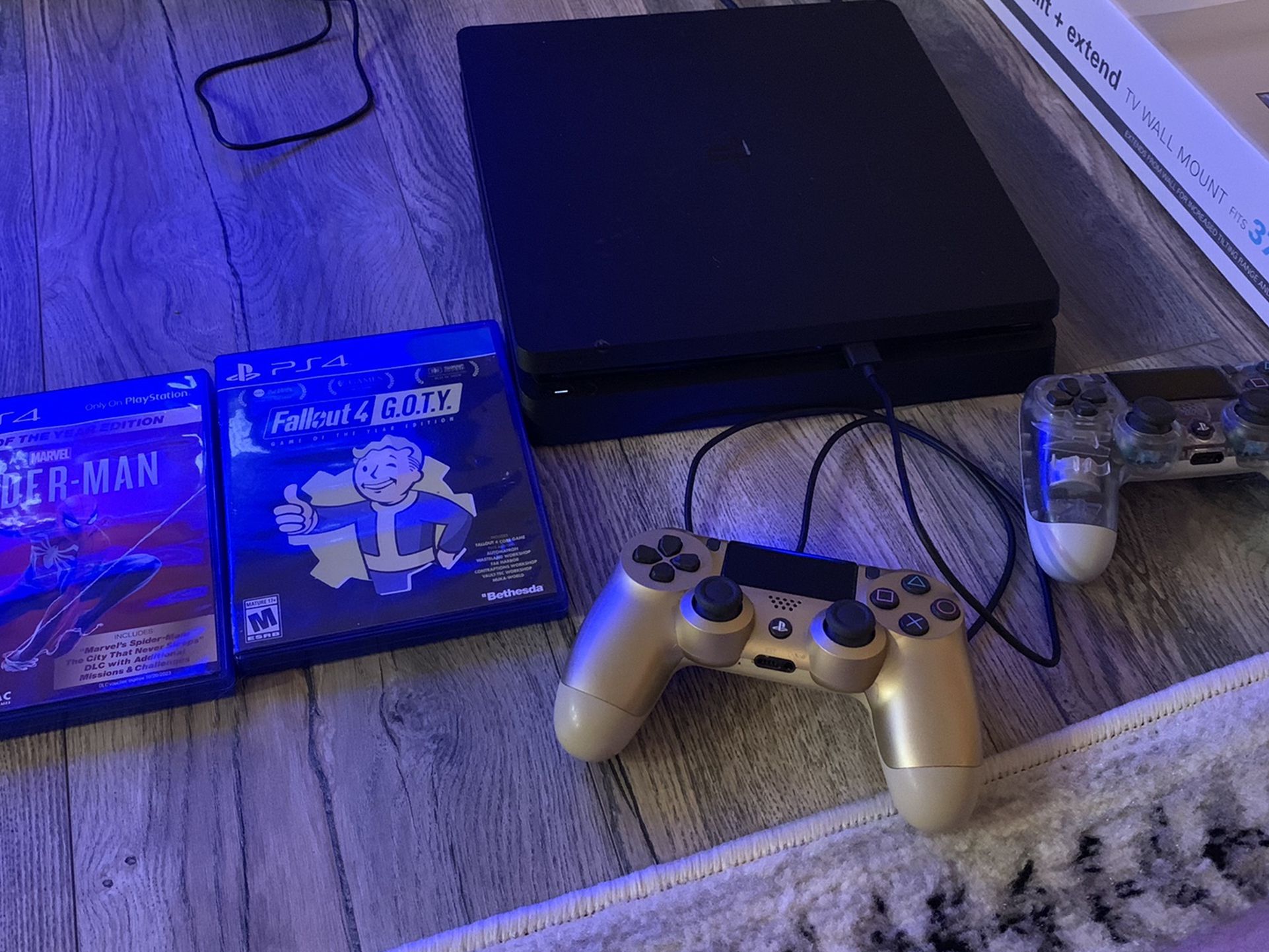 PS4 - Two Controllers - Two Games (Not Reading Disks)
