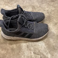 Adidas Mens Size 7.5 Shoes