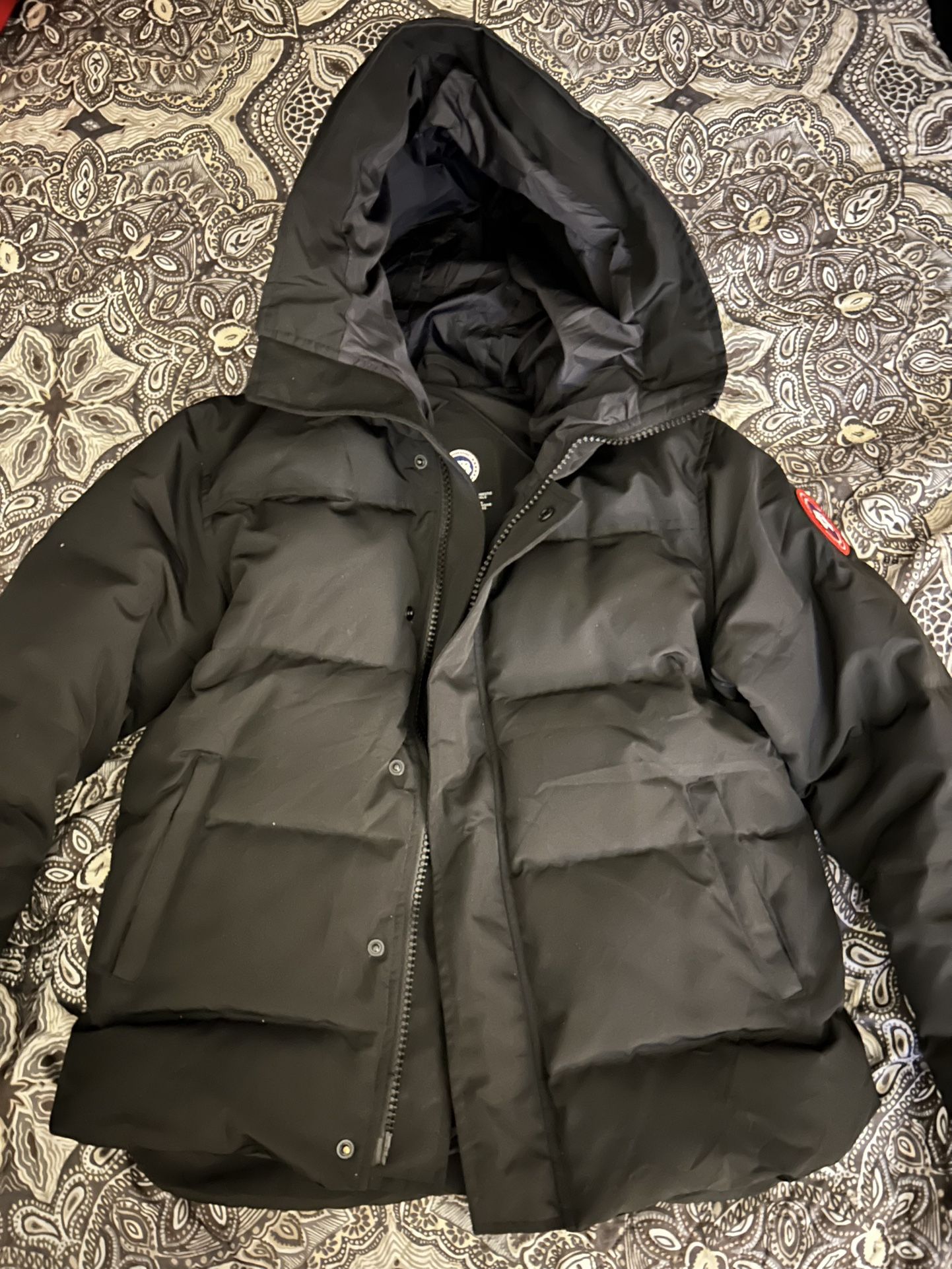Canada goose macmillan size medium