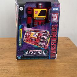 Transformers. Legacy Blaster & Eject