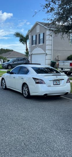 Nissan Maxima