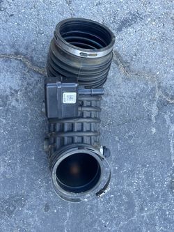 Camaro Air Intake Hose Duct (contact info removed)9 (2020–2024 6.2L)