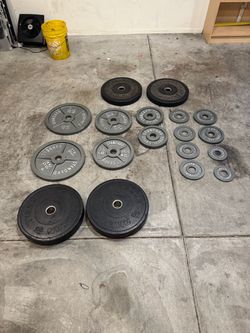 Mixed Weight Plate Set – Bumper and Cast Iron
