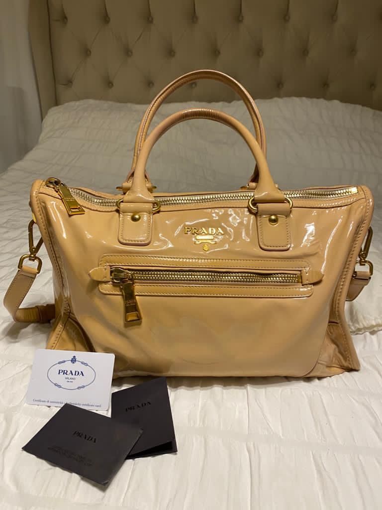 100% Auth PRADA handbag