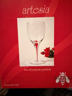 BRAND NEW  WINE GLASSES !!!!Block Basics Artesia Goblets Set of 4