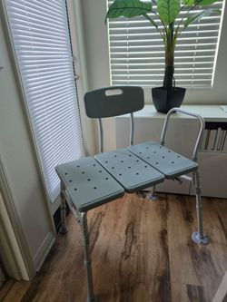 Free shower chair (Almost New)