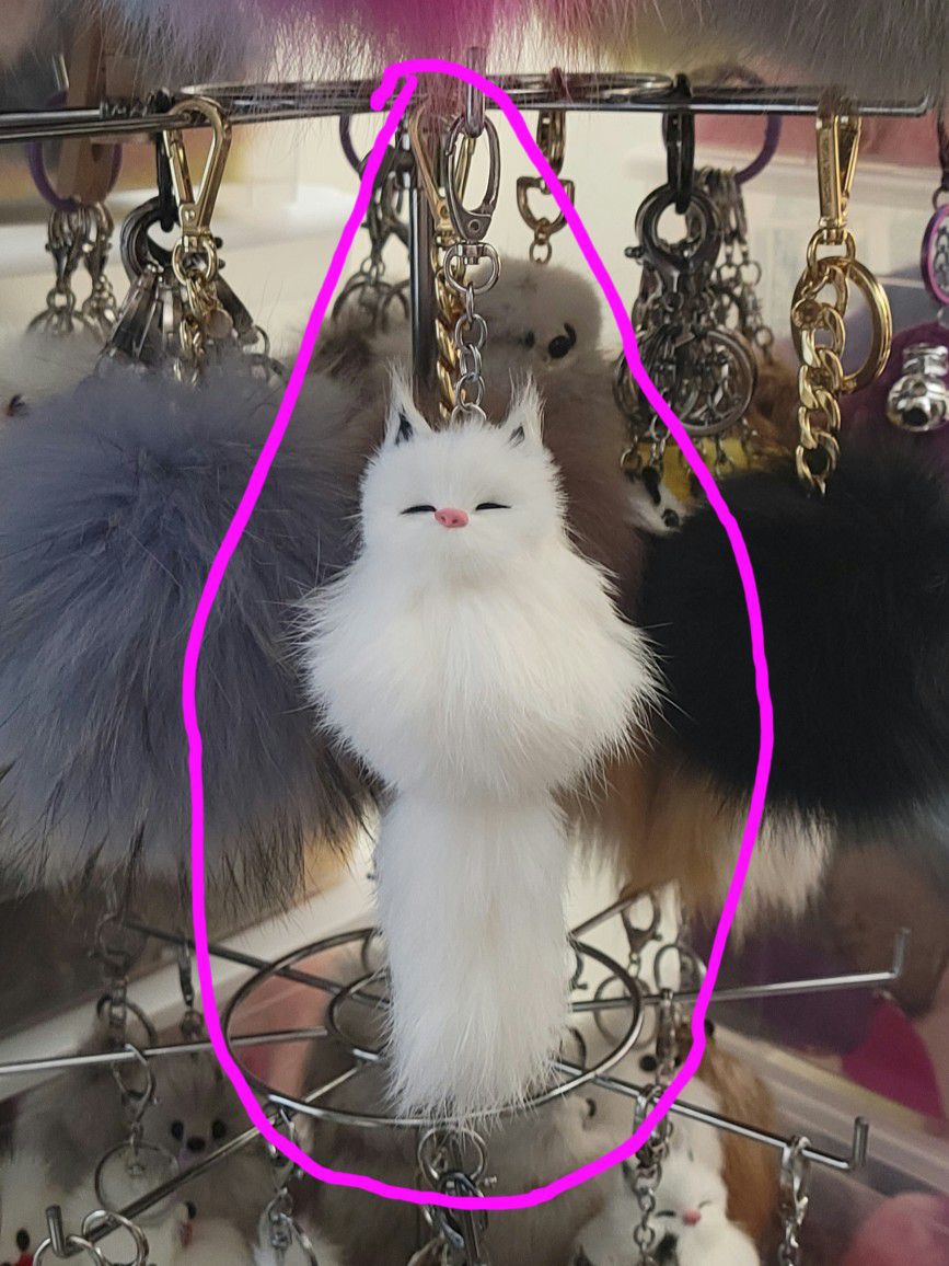 9" x 4" White Fur Sleepy Cat Keychain +freebie 