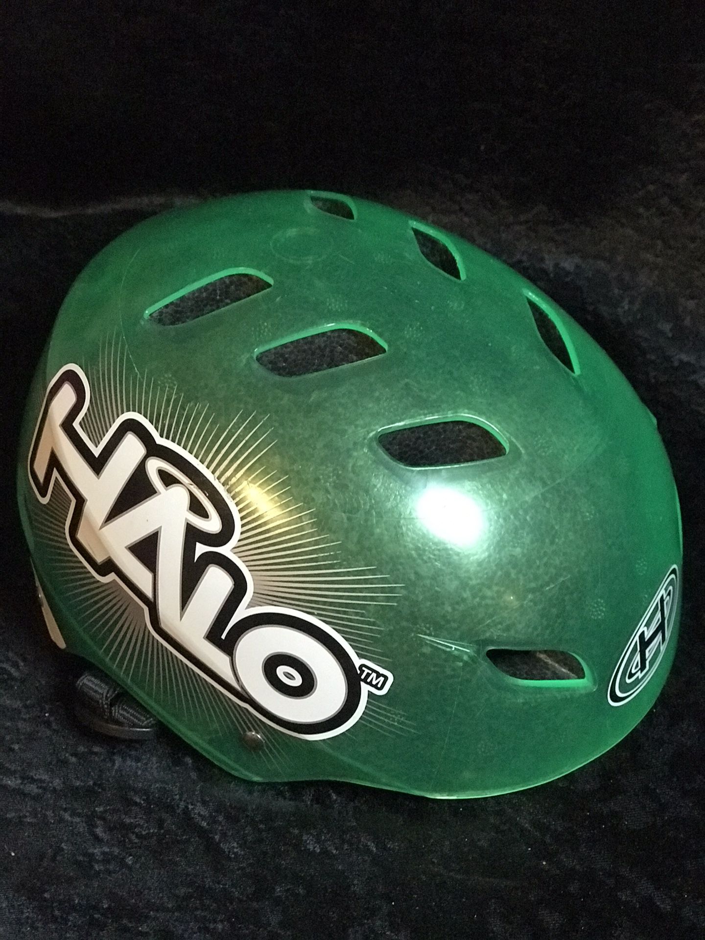 Halo bicycle helmet green! New!!
