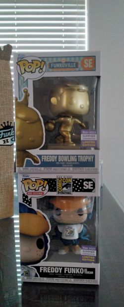 Gold Freddy Funko Trofy