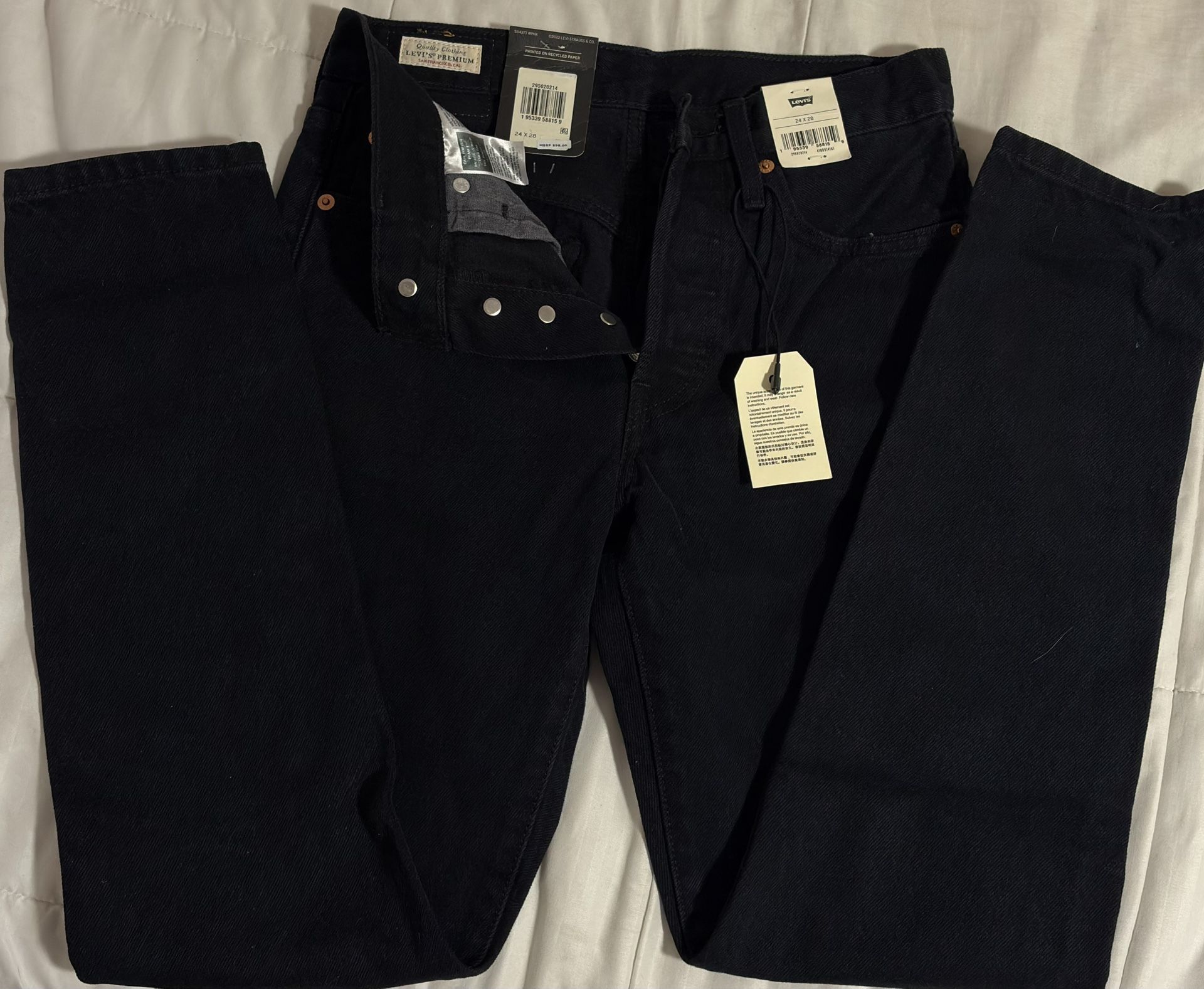 BRAND NEW LEVI JEANS