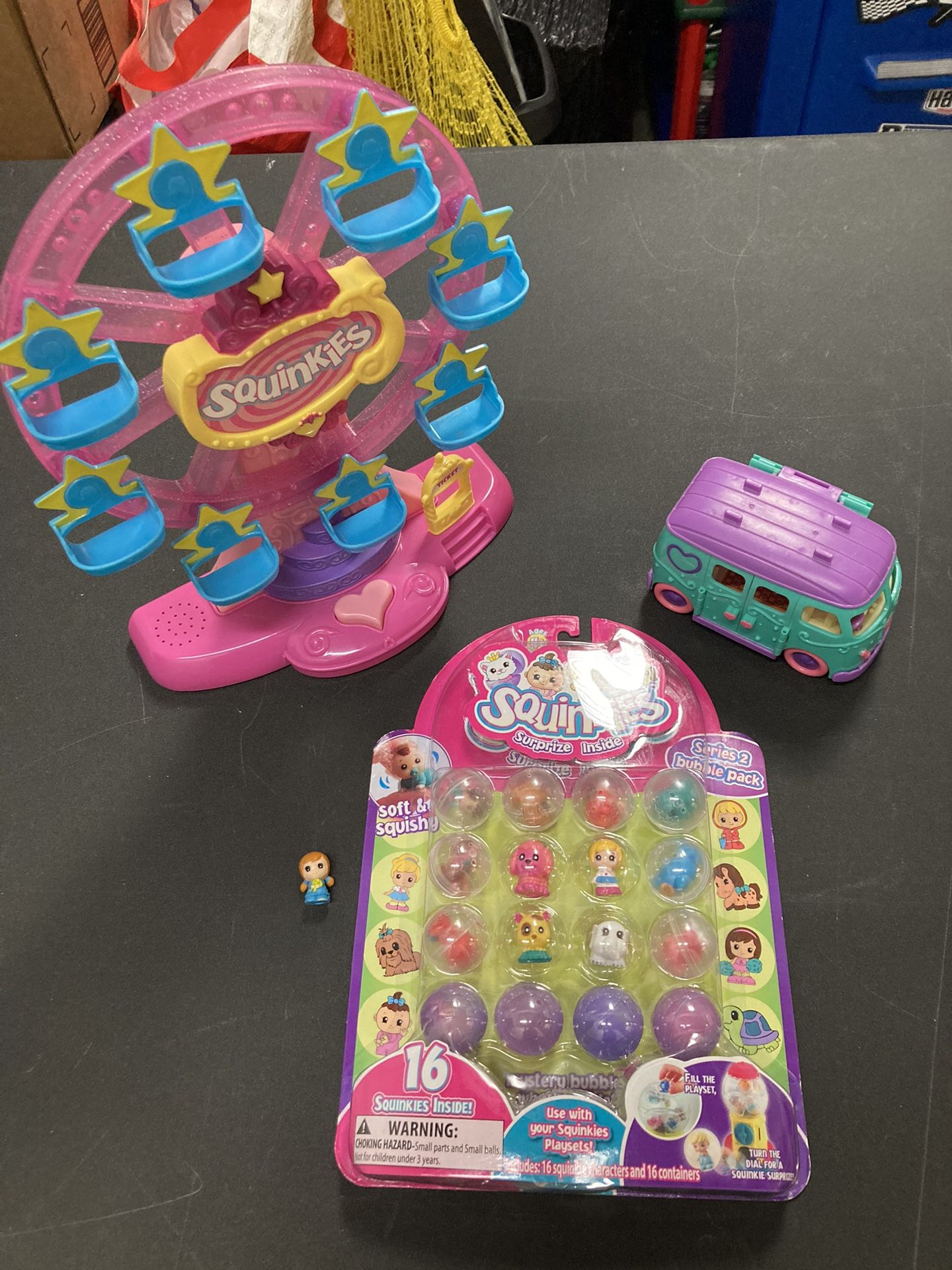 2010-11 Squinkies Ferris Wheel Van Toy Lot