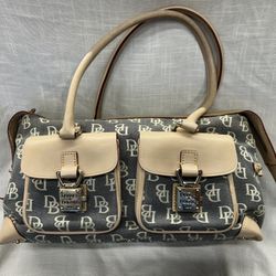 Dooney & Bourke