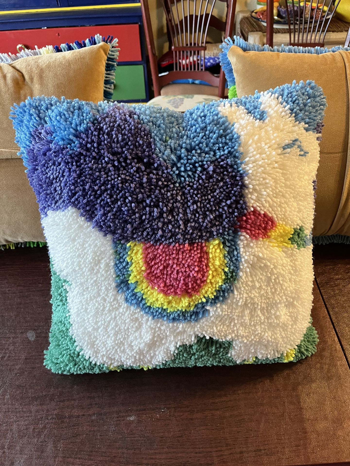 LATCH HOOK PILLOW.