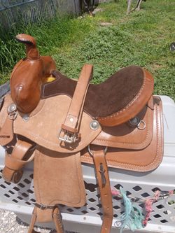 Horse saddle
