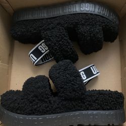 BRAND NEW Ugg Fluffita Shoes - Blk
