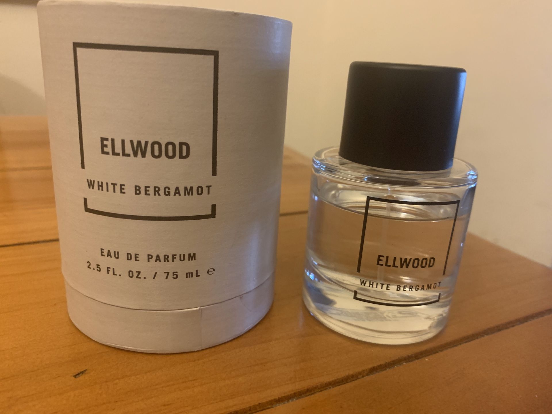 Abercrombie & Fitch Ellwood White Bergamot. Eau De Parfum. 2 5oz/75ml. Unisex