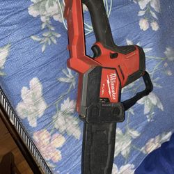 Milwaukee M18 Brushless 8” Pruning Saw