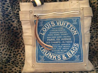 Louis Vuitton Crossbody for Sale in Oklahoma City, OK - OfferUp
