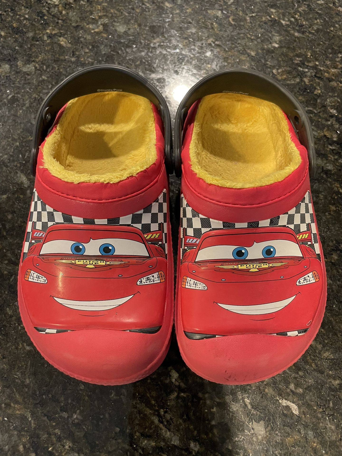 Disney Cars Lightening McQueen Crocs Classic Clog Size Youth 1 with Lining