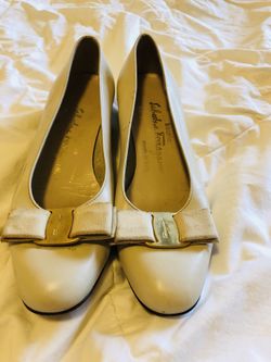 Vintage 1980s Salvatore Ferragamo Flats Size 6
