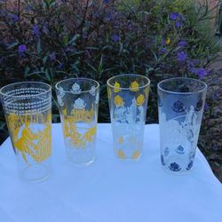 4 GLASS TUMBLERS WITH DIFFERENT SCENES,  HORSES