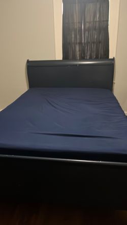 bedroom set full/Queen