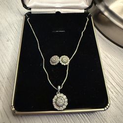 Macy’s Jewelry Set