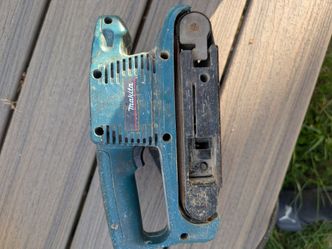 Makita belt sander