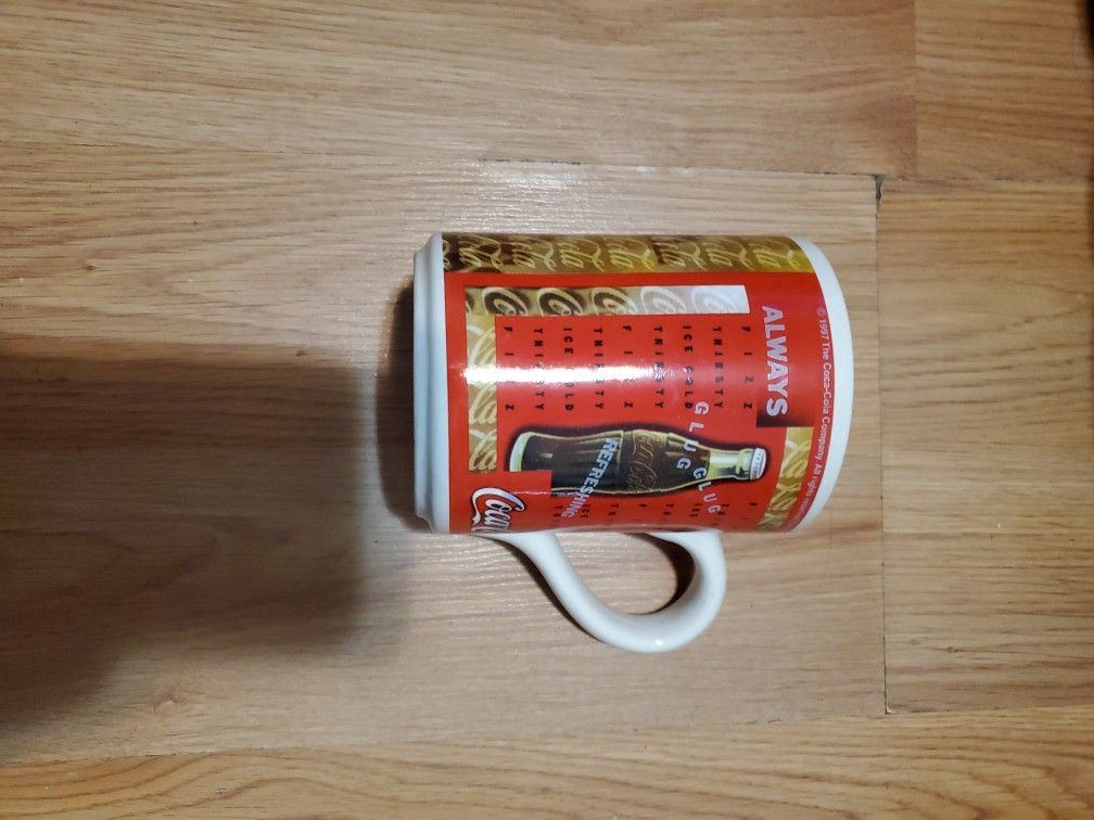 5 Coca Cola Mugs