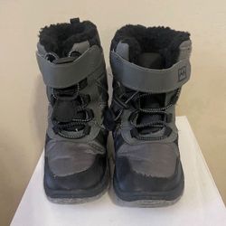 Unisex Unisex Kids' Shoes adidas Kids Grand Court Mid Shoes Size 9.1/2, children's non-slip winter snow boots, size 9. Excellent condition. Worn once.