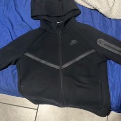 Nike Tech Color Black Size M Kids