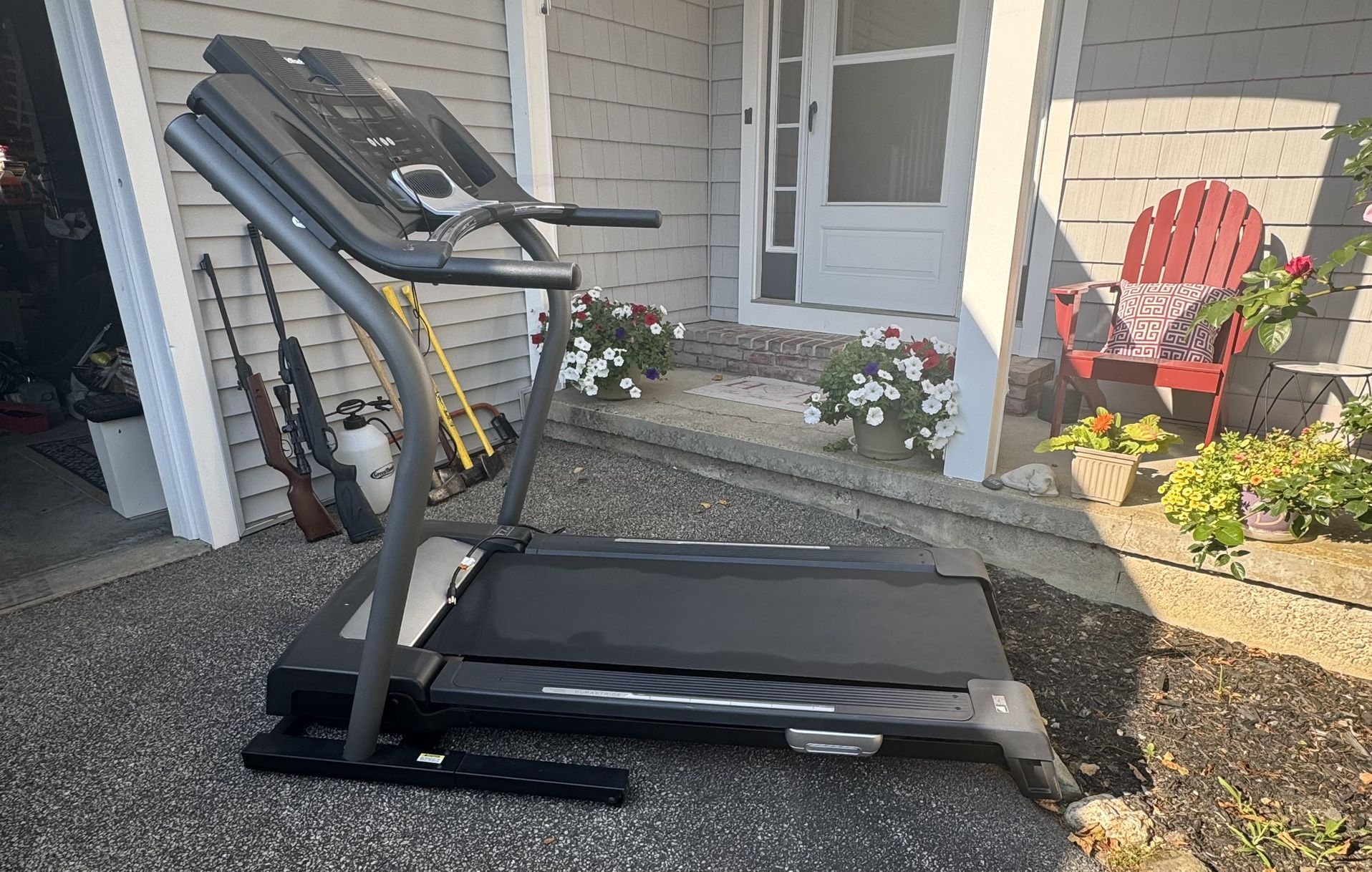 Treadmill MUST GO