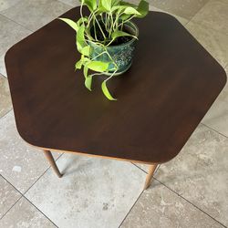 Mid-Century Modern Coffee Table – Made in Yugoslavia