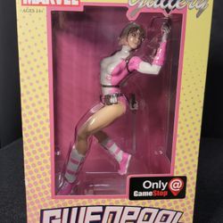 Marvel Gallery Gwenpool Unmasked PVC Diorama Gamestop Statue Diamond Select