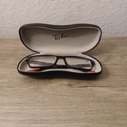 Ray-Ban Glasses With The Original Case