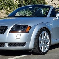 2004 Audi TT 225HP Quattro - REDUCED