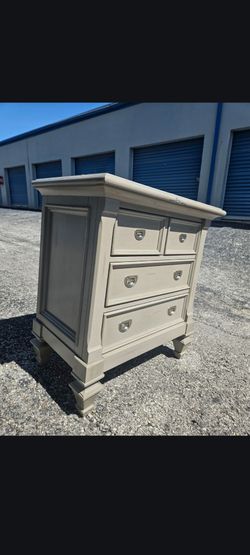 Night Stand (1)
