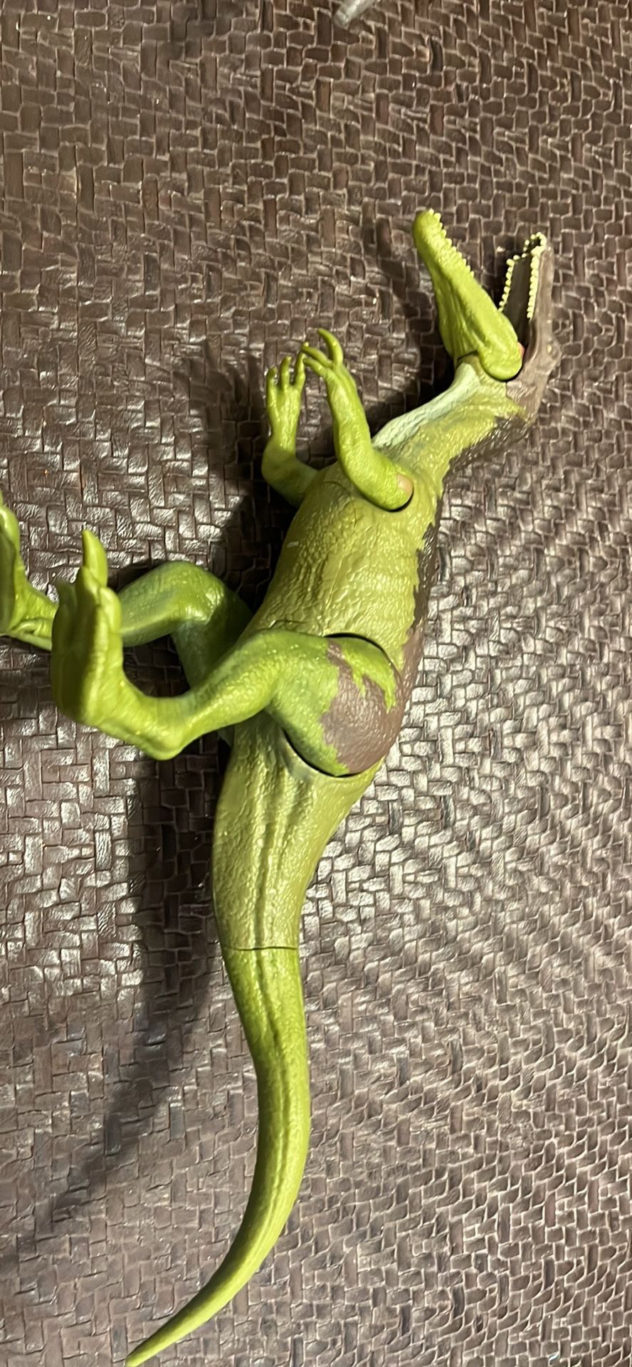 Jurassic World Green and Brown Baryonyx with Jaw Action 13" Dinosaur Mattel 2017