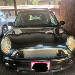 Mini Cooper Hatchback 2D  1200$ 