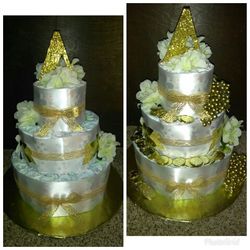 Custom made diaper cake 🎂