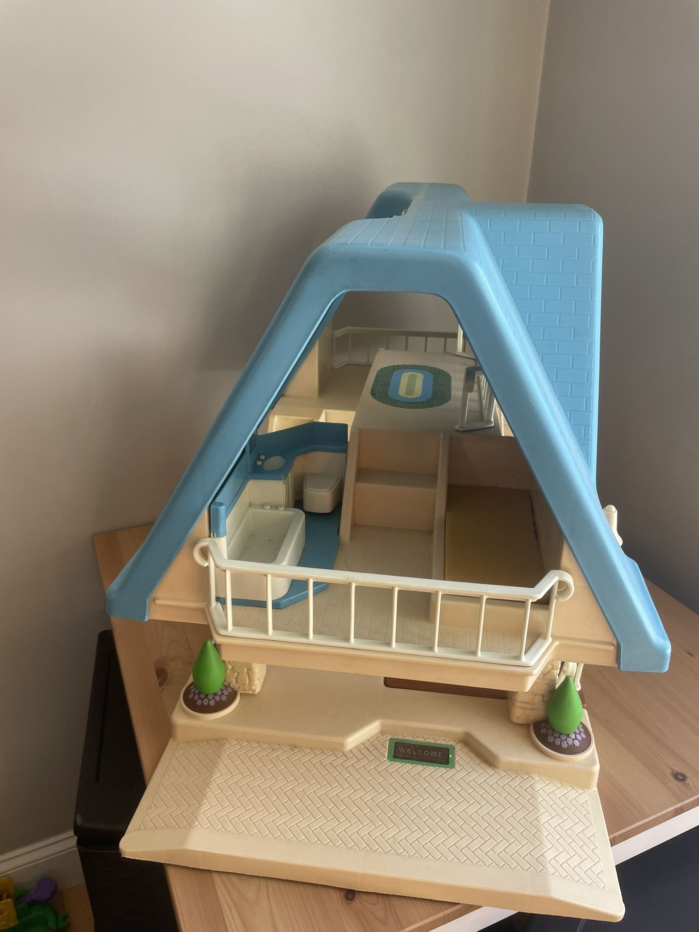 Vintage Little Tikes Large Blue Roof Doll House 90's