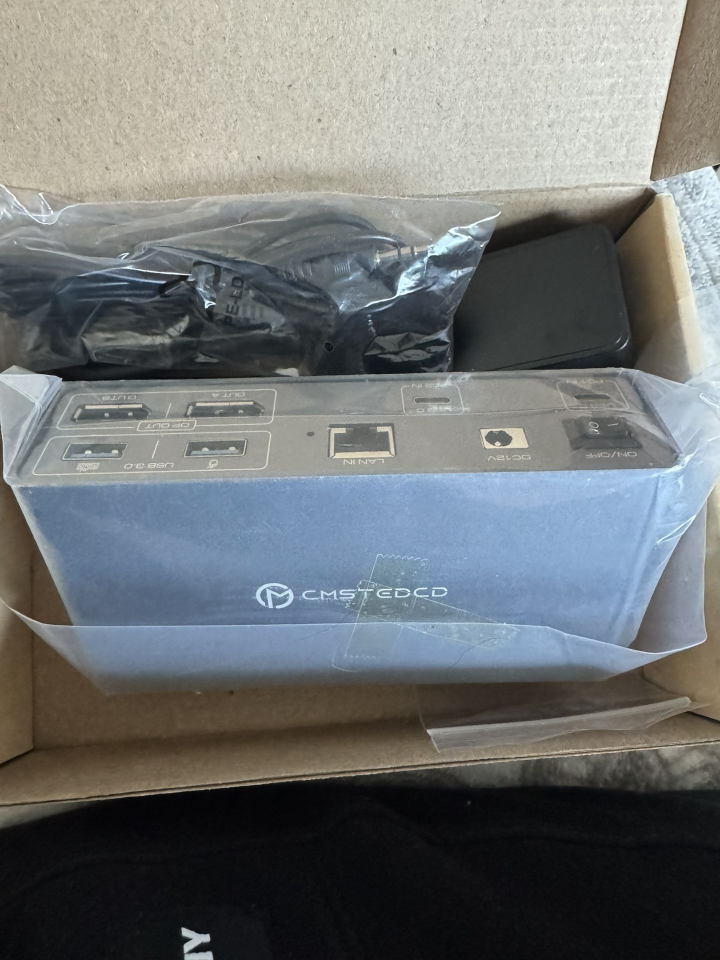 USB-C KVM Switch Docking Station 