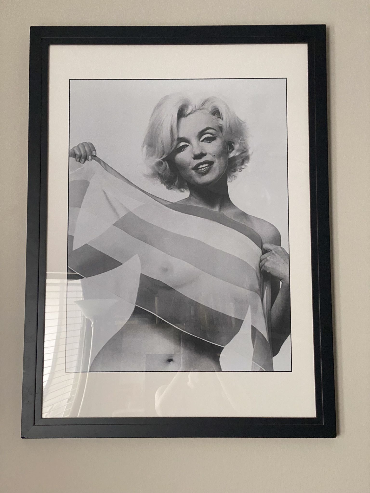 marilyn monroe topless b&w