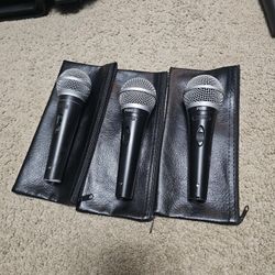 3 Shure PG58 Microphones 